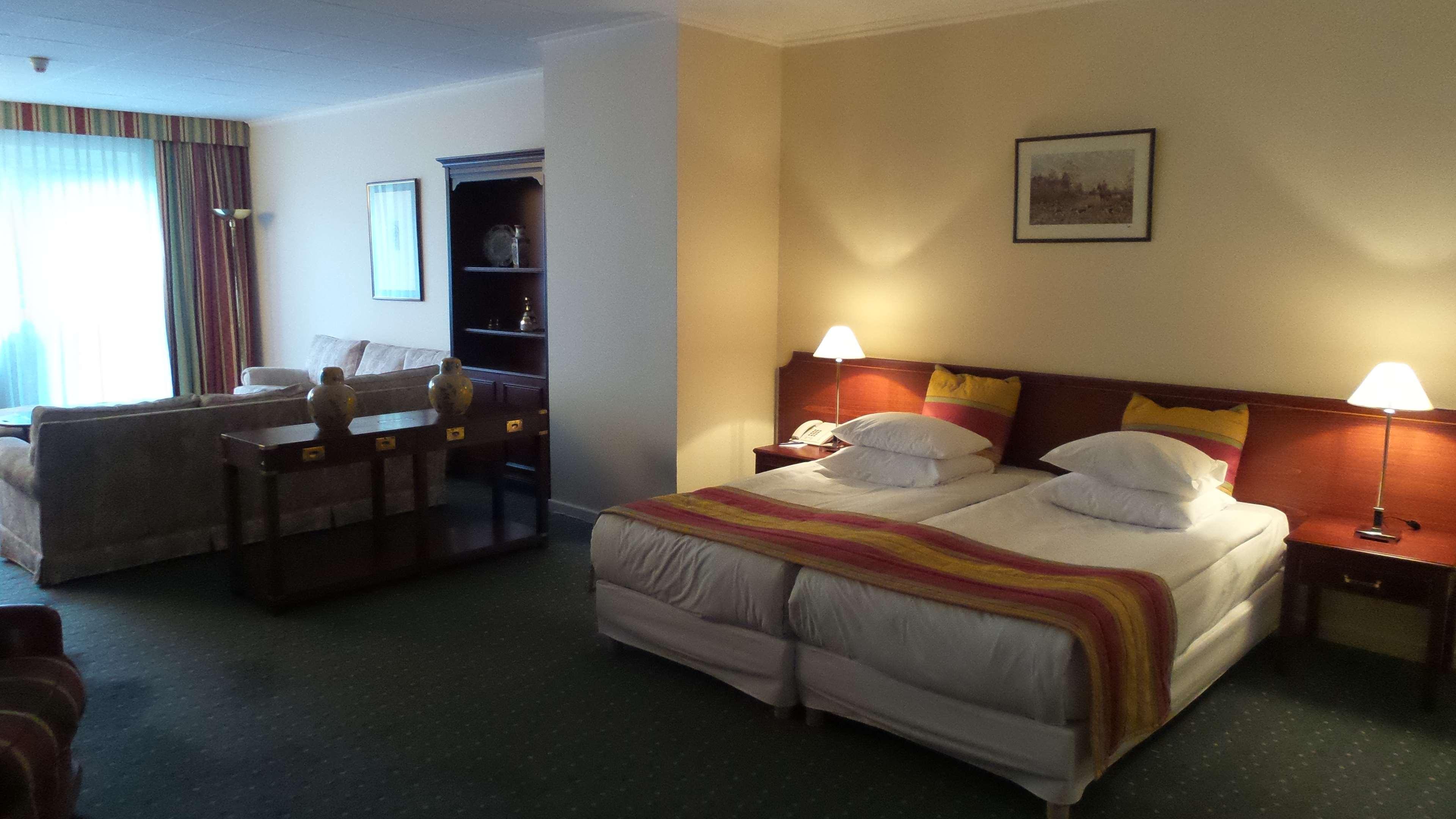 เบสต์ เวสเทิร์น พลัส พาร์ค โฮเต็ล บรัสเซลส์ Hotel Etterbeek ภายนอก รูปภาพ