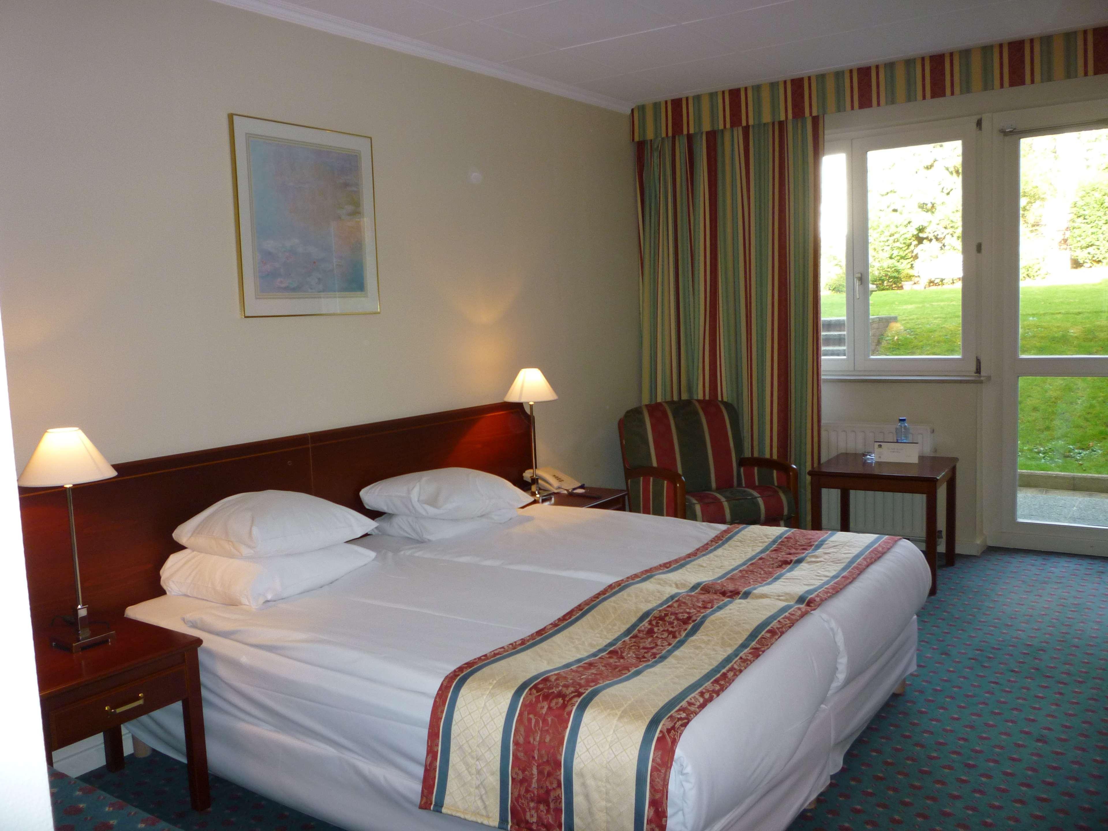 เบสต์ เวสเทิร์น พลัส พาร์ค โฮเต็ล บรัสเซลส์ Hotel Etterbeek ภายนอก รูปภาพ