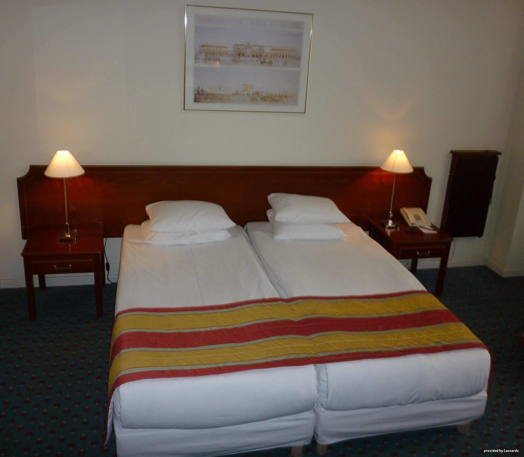 เบสต์ เวสเทิร์น พลัส พาร์ค โฮเต็ล บรัสเซลส์ Hotel Etterbeek ภายนอก รูปภาพ